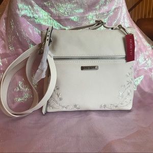 Beautiful and Must Have Handbag.🤍